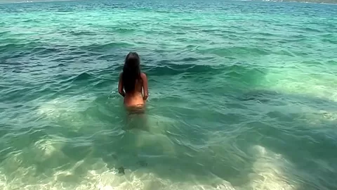 Anne in sex on the beach video featuring a slutty girl