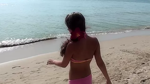 Anne in oral sex at the beach scene with a hot lassie