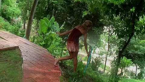 Vicktoria Tiffany in slut got her ass fucked in an outdoor sex scene