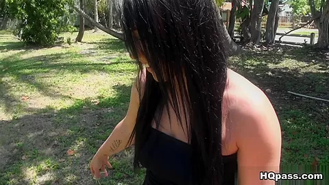 StreetBlowJobs - Sexy skyler