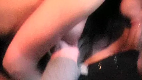 Anne in cute chick gives a very nice blowjob in the car