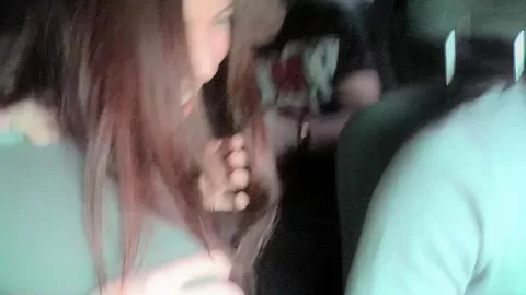 Anne in cute chick gives a very nice blowjob in the car