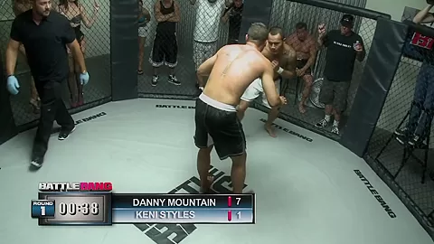 Strong Bumped Snatch Of Randy Bitch Fuckhole Looks Fine Full Of Sperm