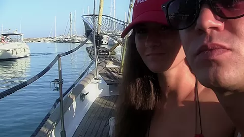 Agnessa in a guy got his amateur dick sucked by gorgeous gal