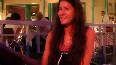 Agnessa in a hot amateur couple has sex outside their car
