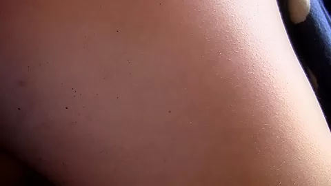 Leila in amateur girl kisses a big dick while on a vacation