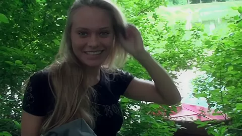 Willa in amateur girl gives a blowjob in the woods