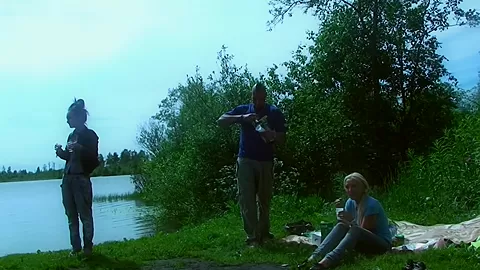 Jocelyn in amateur girl gives a nice cock-sucking in this vid