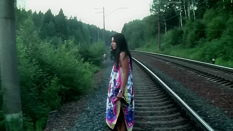 Jocelyn in amateur video shows a hot vixen giving a blowjob