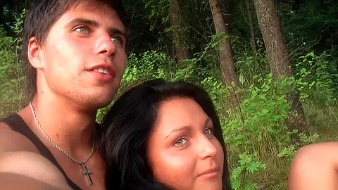 Jocelyn in amateur video shows a hot vixen giving a blowjob