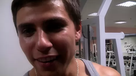 Jocelyn in a fitness instructor gets his amateur dick blown