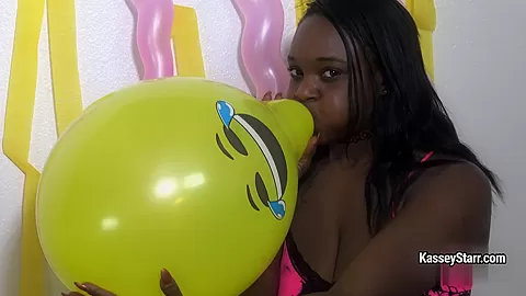 Kasseystarr in No Emojis 2 - FanCentro