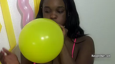 Kasseystarr in No Emojis 2 - FanCentro