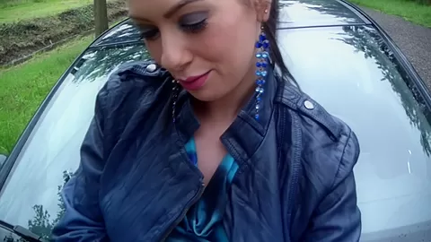 Ella in amateur video showing an outdoor blowjob