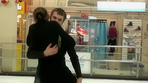 Vera in homemade porn showing a cute couple shagging