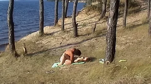 Angelina in amateur hot chick gets fucked in a public park
