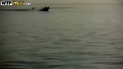 Secret tape of girlfriend's naked swimming