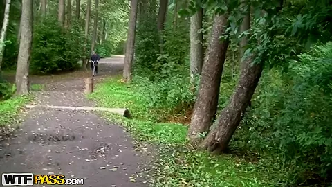 Sexy blonde Yani decided to fuck with a stranger in the park