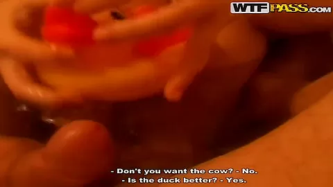 Blowjob on cold street and relaxation in hot bath