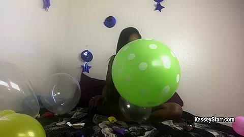 Kasseystarr in Confetti Pop - FanCentro