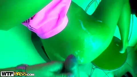 Reality anal sex action in the solarium