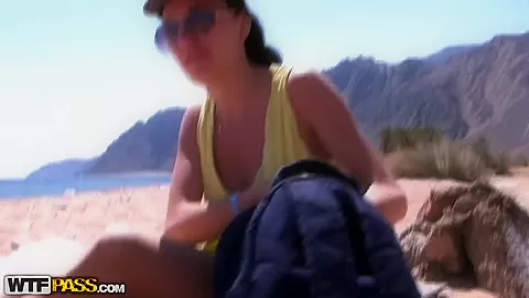 Tourists wanted to have some extreme during their vacation