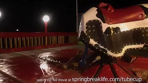 SpringBreakLife Video: Club Girls Booty Shakin