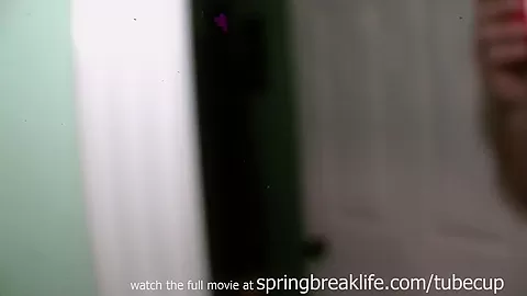 SpringBreakLife Video: Party Girls Hit The Club