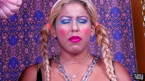 Olive skinned sub teen 18+ foot worshipping