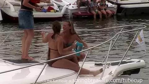 SpringBreakLife Video: Party Cove Chicks