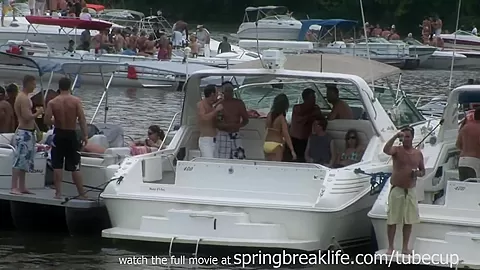 SpringBreakLife Video: Party Cove Chicks