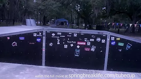 SpringBreakLife Video: Flashing At The Skate Park