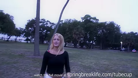 SpringBreakLife Video: Flashing At The Skate Park