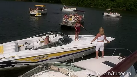 SpringBreakLife Video: Cute Coeds On The Lake