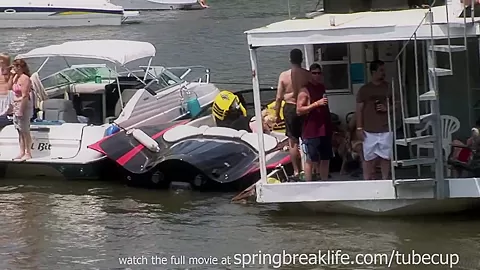 SpringBreakLife Video: Hangin On A Houseboat