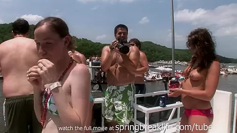 SpringBreakLife Video: Hangin On A Houseboat