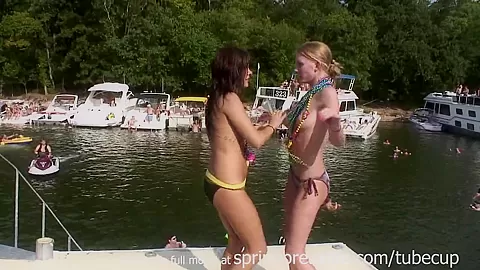 SpringBreakLife Video: Girls Flashing On The Lake