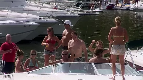 SpringBreakLife Video: Girls Flashing On The Lake