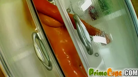 Prime Cups Natural pussy owner pleasures herself deep and thorough