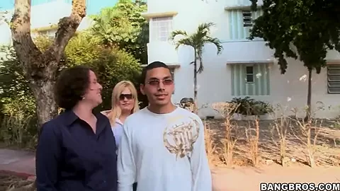 Chubby amateur Brittney gets filmed on the street