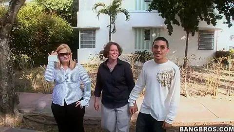 Chubby amateur Brittney gets filmed on the street