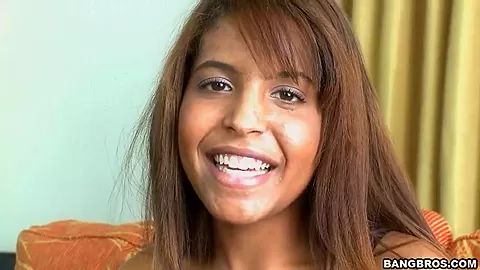 Ð¡ute Miami girl Anna James with natural tits