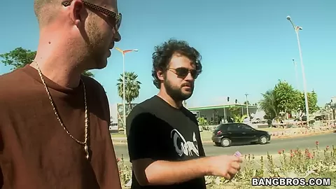 Simple-hearted Sofia gets in car with 2 strangers