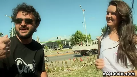 Simple-hearted Sofia gets in car with 2 strangers