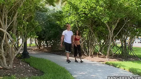 Fellow wants to have sex with cute gal Cassidy