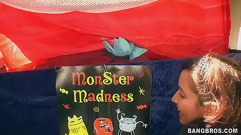 Massive cock puppet show for a sexy exotic babe