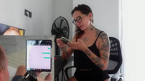 Tattooed cutie gets her pussy eaten and fucked