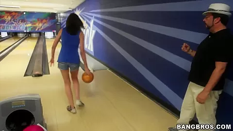 Fuck Team Five goes to a sweet bowling alley