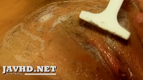 Asian Oral Odyssey, Oil and Satisfaction