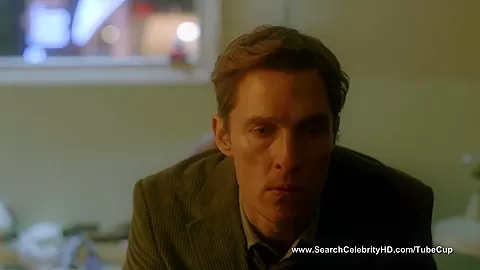 Alexandra Daddario and Alyshia Ochse - True Detective S01E02